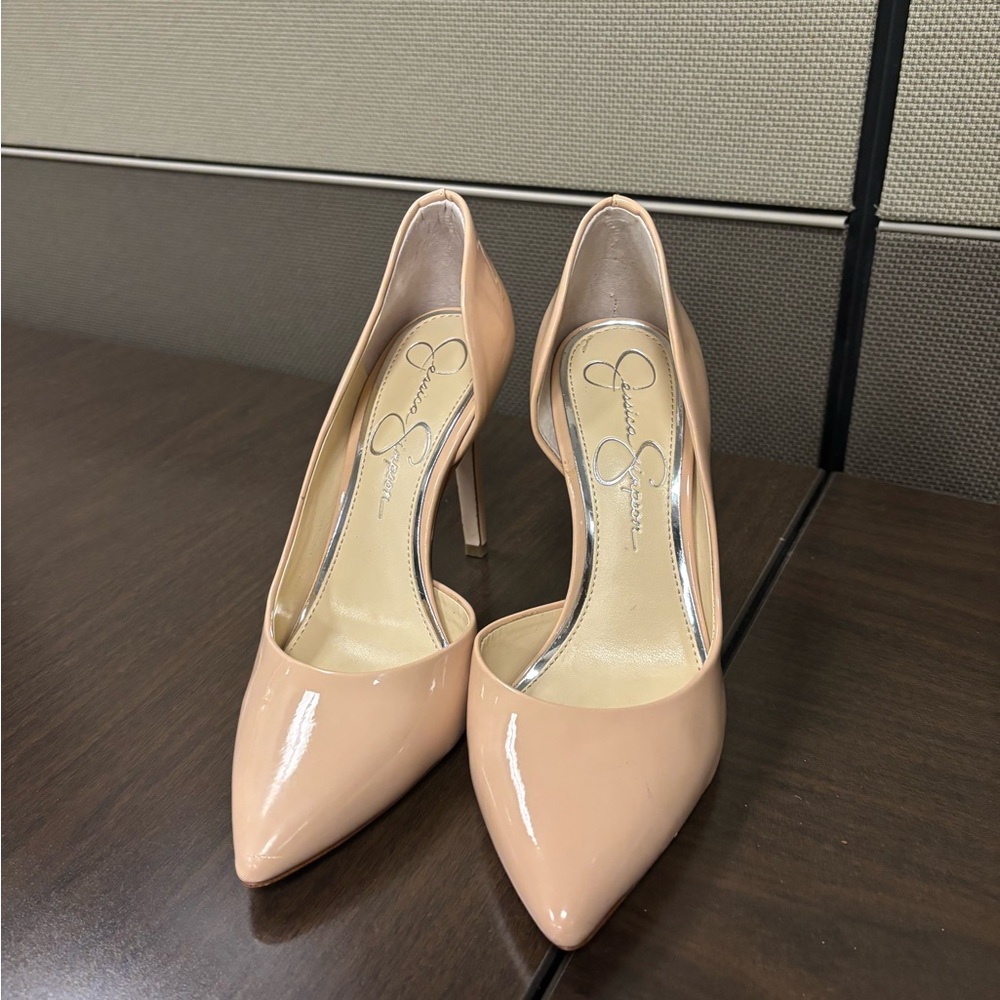 Jessica Simpson Prizma D’Orsay Pump in Sand Dune